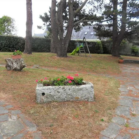 Holiday home Maison 7 Personnes Avec Grand Jardin - Proche - Argantel Ploemeur
